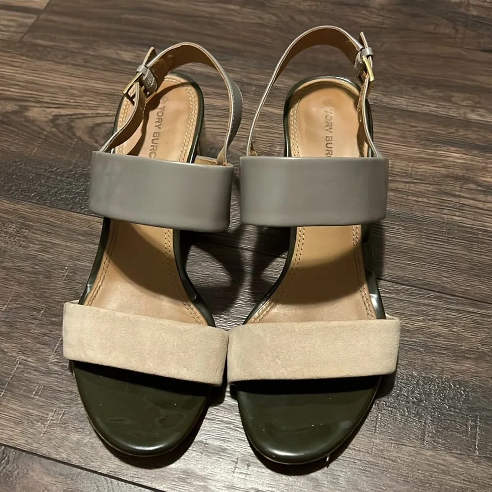 Tory Burch Cream & Gray Leather Strappy Heeled Sandal